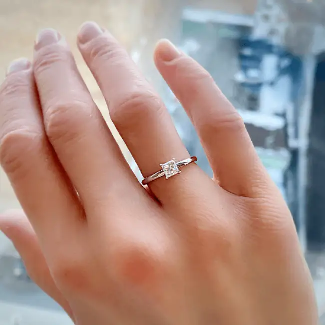 0.5 carat Diamond Engagement Rings order now in Singapore